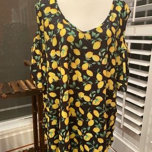 Short sleeve cold shoulder shirt